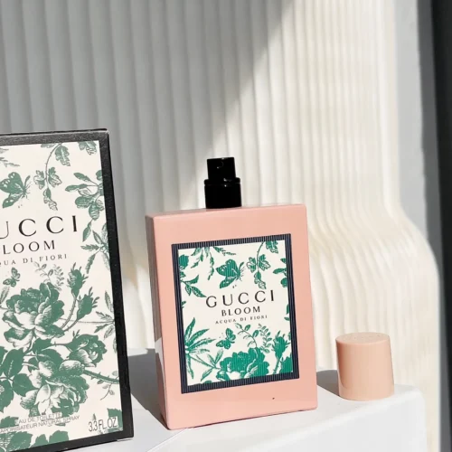 Gucci ml Gucci Bloom Acqua di Fiori Women's Eau de Toilette 50ml