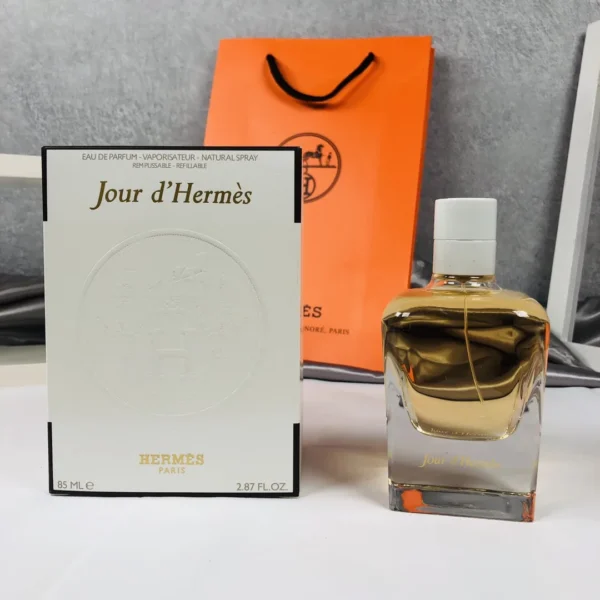 HERMES0045-01 Hermes Jour d'Hermes Women's Fragrance 85ml