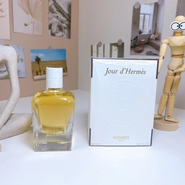 HERMES0046-01 Hermes Jour d'Hermes Women's Fragrance 85ml
