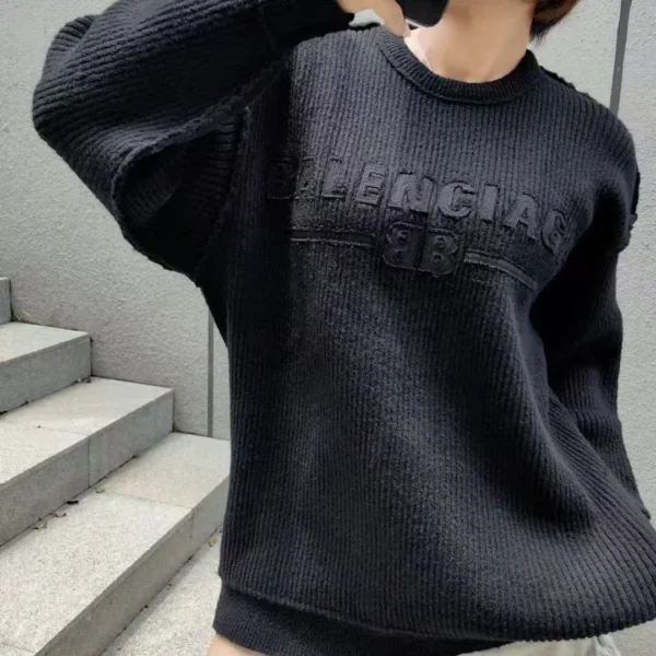 CLBAL0059-01 Balenciaga Embroidered Knit Sweater