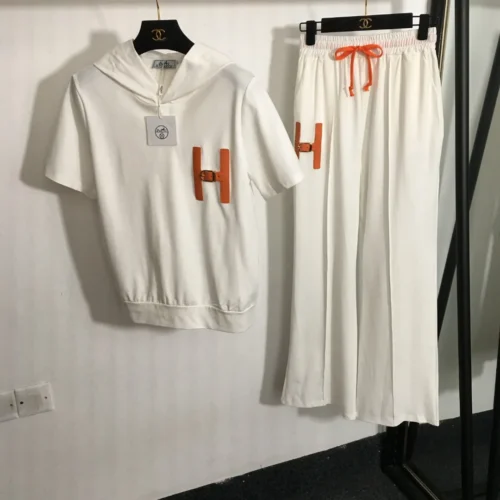 Hermes Hooded Wide-Leg Logo T-Shirt and Pants Set
