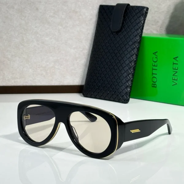 Bottega Veneta BV1362S Oversized Eyewear