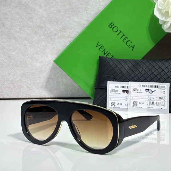 Bottega Veneta BV1362S Oversized Eyewear