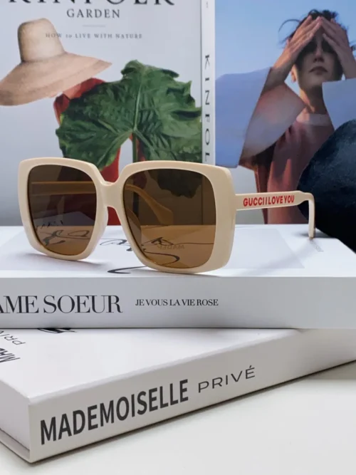Gucci GG0567 Oversized Vintage Sunglasses