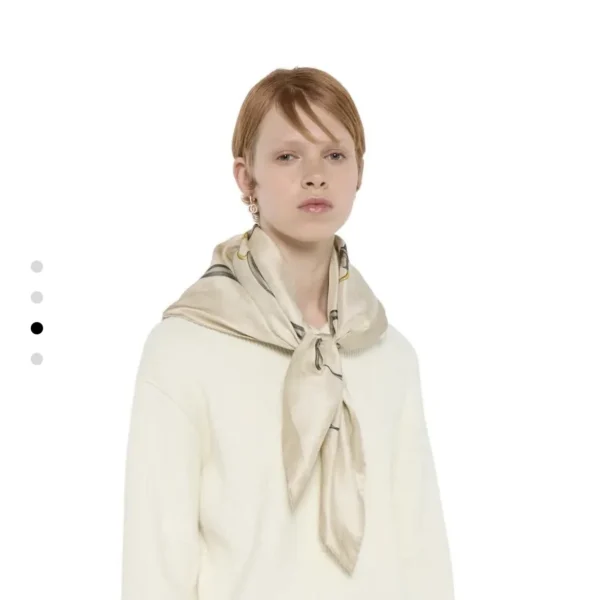 SCGUCCI0009-01 Gucci Silk Double-Sided Square Scarf