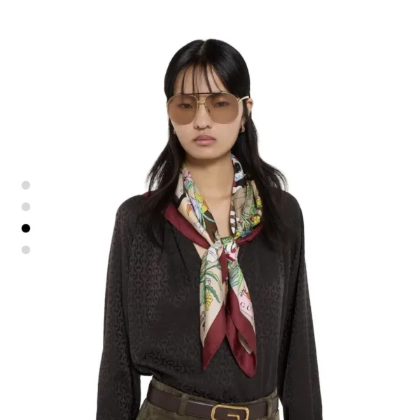SCGUCCI0011-01 Gucci Silk Double-Sided Square Scarf