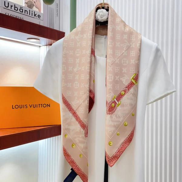 SCLV0008-01 Louis Vuitton Double-Sided Scarf
