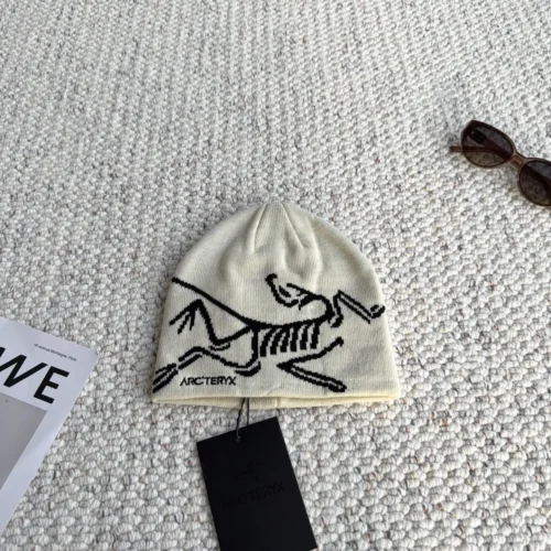 Arc'teryx Skeleton-Motif Jacquard Knitted Beanie with a Fold-Over Cuff - Ref. HTARCTERYX0001