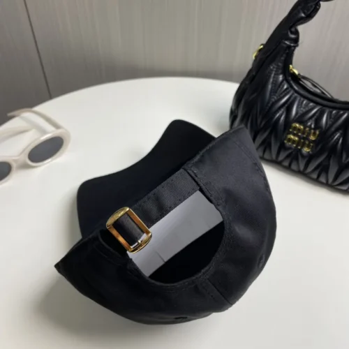Celine Unisex Baseball Cap with Minimalist Lettering - Ref. HTCELINE0006