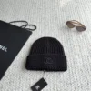 Chanel Chunky-Knit Cuffed Beanie with Tonal CC Embroidery - Ref. HTCHANEL0006