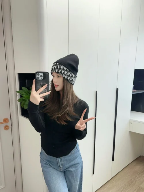 Dior Wool-Cashmere Double-Layer Winter Hat with a Dust Bag - Ref. HTDIOR0003
