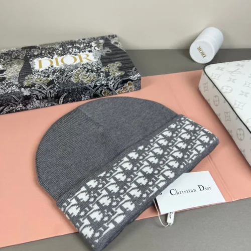 Dior Wool-Cashmere Double-Layer Winter Hat with a Dust Bag - Ref. HTDIOR0004