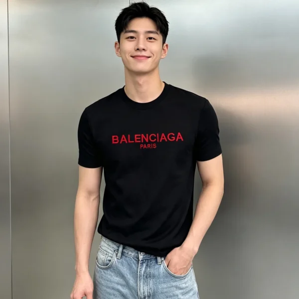 Balenciaga Men's Embroidered T-Shirt - Ref. MWBALENCIAGA0147