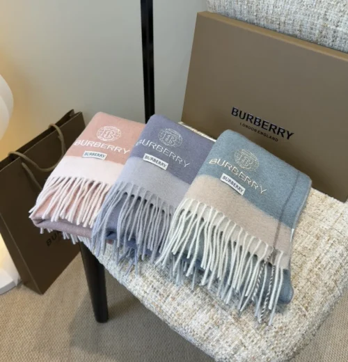 Burberry Men's Soft-Touch Scarf for Autumn and Winter - Ref. SCBURBERRY0005