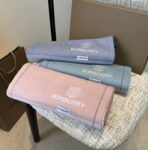 Burberry Men's Soft-Touch Scarf for Autumn and Winter - Ref. SCBURBERRY0005