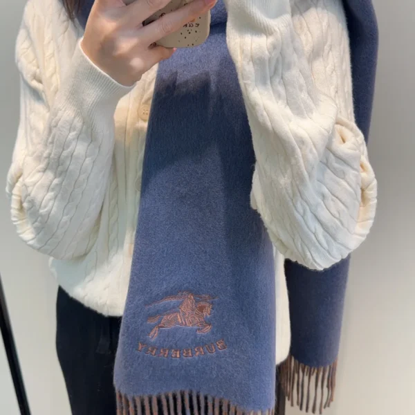 Burberry Men's Heavyweight Gradient Scarf with a Soft Finish - Ref. SCBURBERRY0014