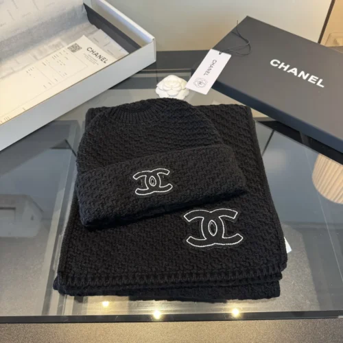 Chanel Unisex 100% Cashmere Two-Piece Winter Hat and Scarf Set - Ref. SCCHANEL0001