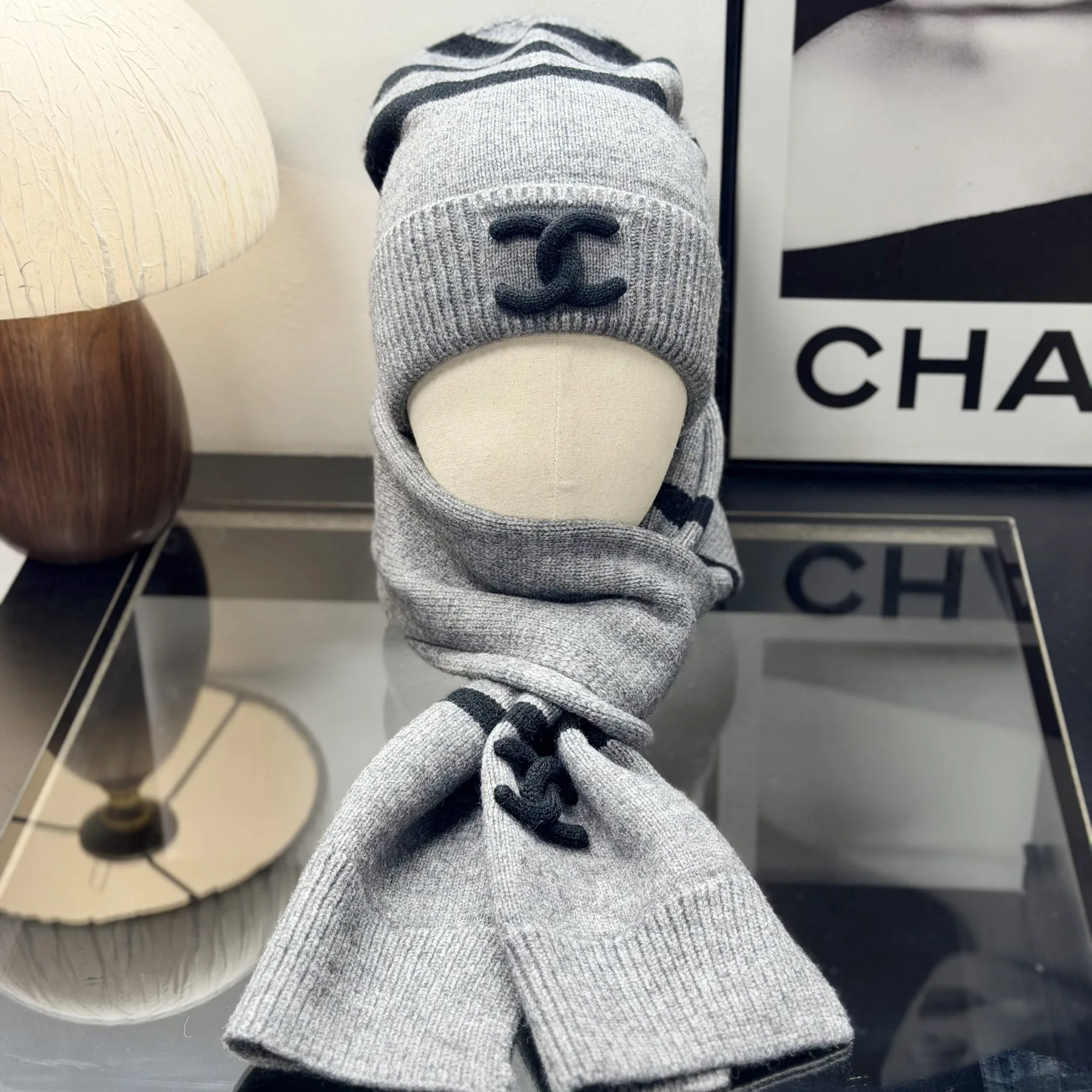 SCCHANEL0004-01 Chanel Unisex Wool Two-Piece Hat and Scarf Set for Winter - Ref. SCCHANEL0004