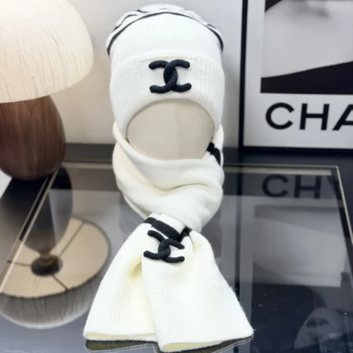 Chanel Unisex Wool Two-Piece Hat and Scarf Set for Winter - Ref. SCCHANEL0005