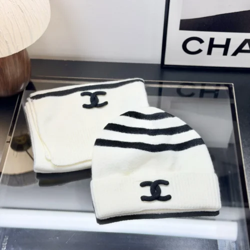Chanel Unisex Wool Two-Piece Hat and Scarf Set for Winter - Ref. SCCHANEL0005