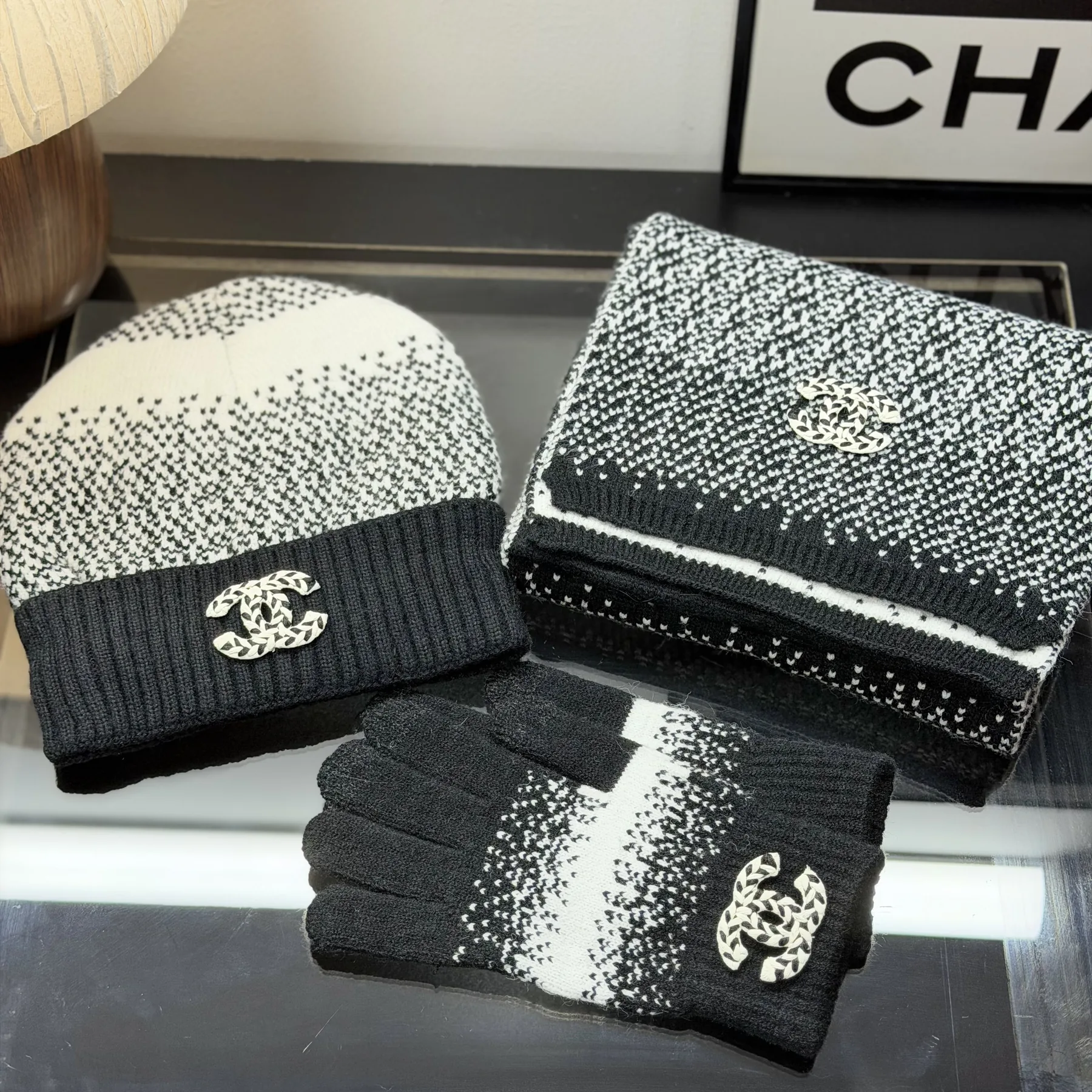 Chanel Soft-Touch Three-Piece Winter Hat, Scarf and Gloves Set - Ref. SCCHANEL0015