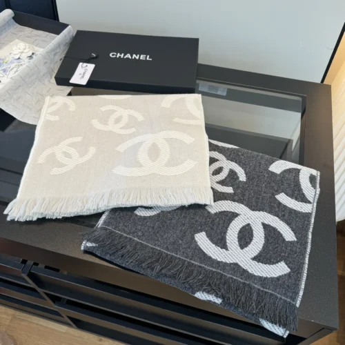 Chanel 26C Smoky Gray and White Wool-Blend CC Jacquard Scarf - 184 x 38 cm - Ref. SCCHANEL0026