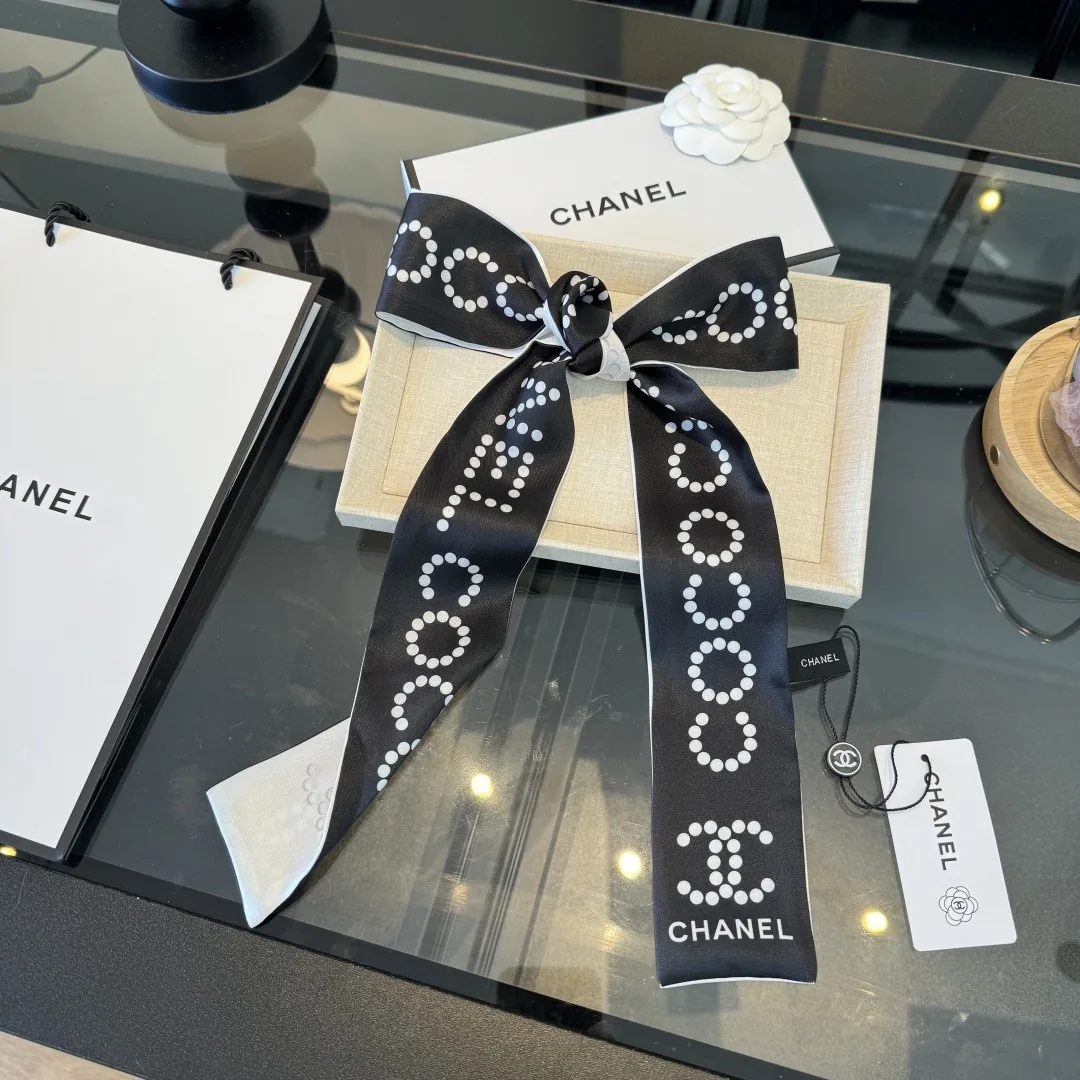 Chanel Reversible Silk Twill Ribbon Scarf for Hair, Handbags and Wrist Styling - 6 x 120 - Ref. SCCHANEL0039
