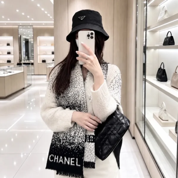 Chanel Reversible Cashmere Knitted Scarf with a Soft Finish - 35 x 200 cm