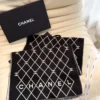 Chanel Reversible 100% Wool Scarf with a Diamond Pattern - Ref. SCCHANEL0049
