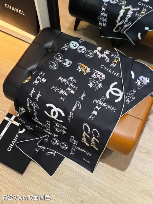 Chanel Reversible 18-Momme Silk Twill Square Scarf - 90 x 90 cm - SCC2506 - Ref. SCCHANEL0087