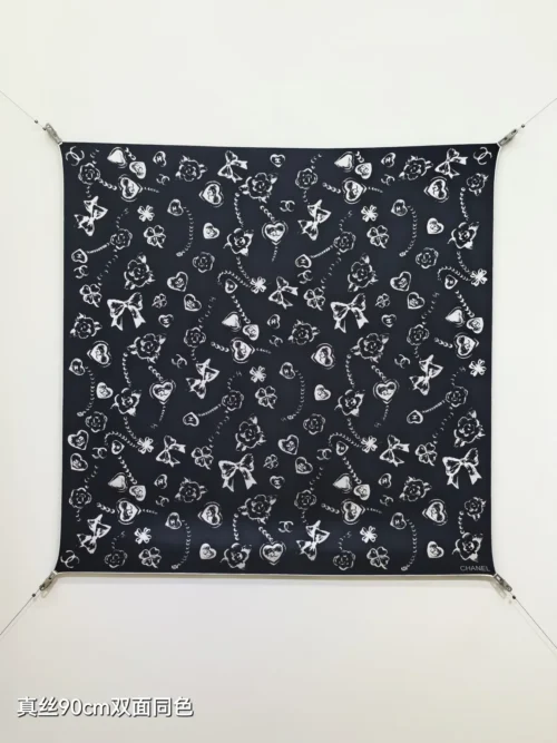 Chanel Reversible 18-Momme Silk Twill Square Scarf - 90 x 90 cm - SCC2575 - Ref. SCCHANEL0101