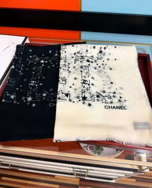 Chanel Printed Shawl for Layered Styling - Ref. SCCHANEL0147