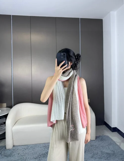 Chanel Cashmere Cable-Knit Scarf and Shoulder Wrap - Ref. SCCHANEL0244