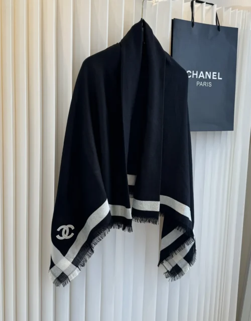 Chanel Ivory Shawl with a Contrasting Black Border - Ref. SCCHANEL0252