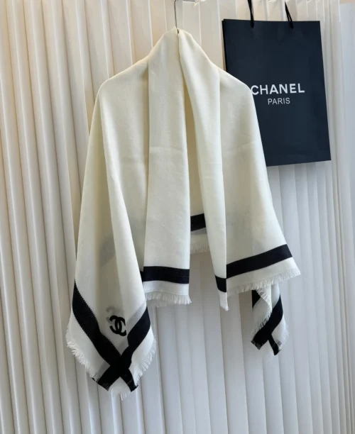 Chanel Ivory Shawl with a Contrasting Black Border - Ref. SCCHANEL0253