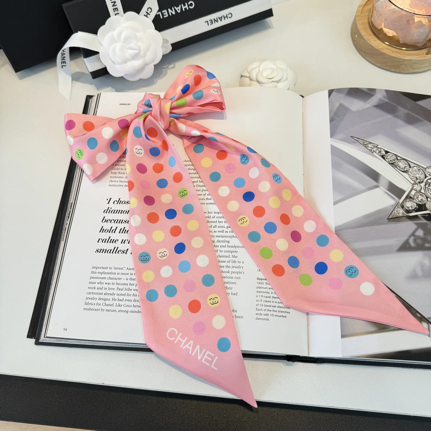 Chanel Twilly-Style Narrow Scarf for Versatile Accessory Styling - Ref. SCCHANEL0264