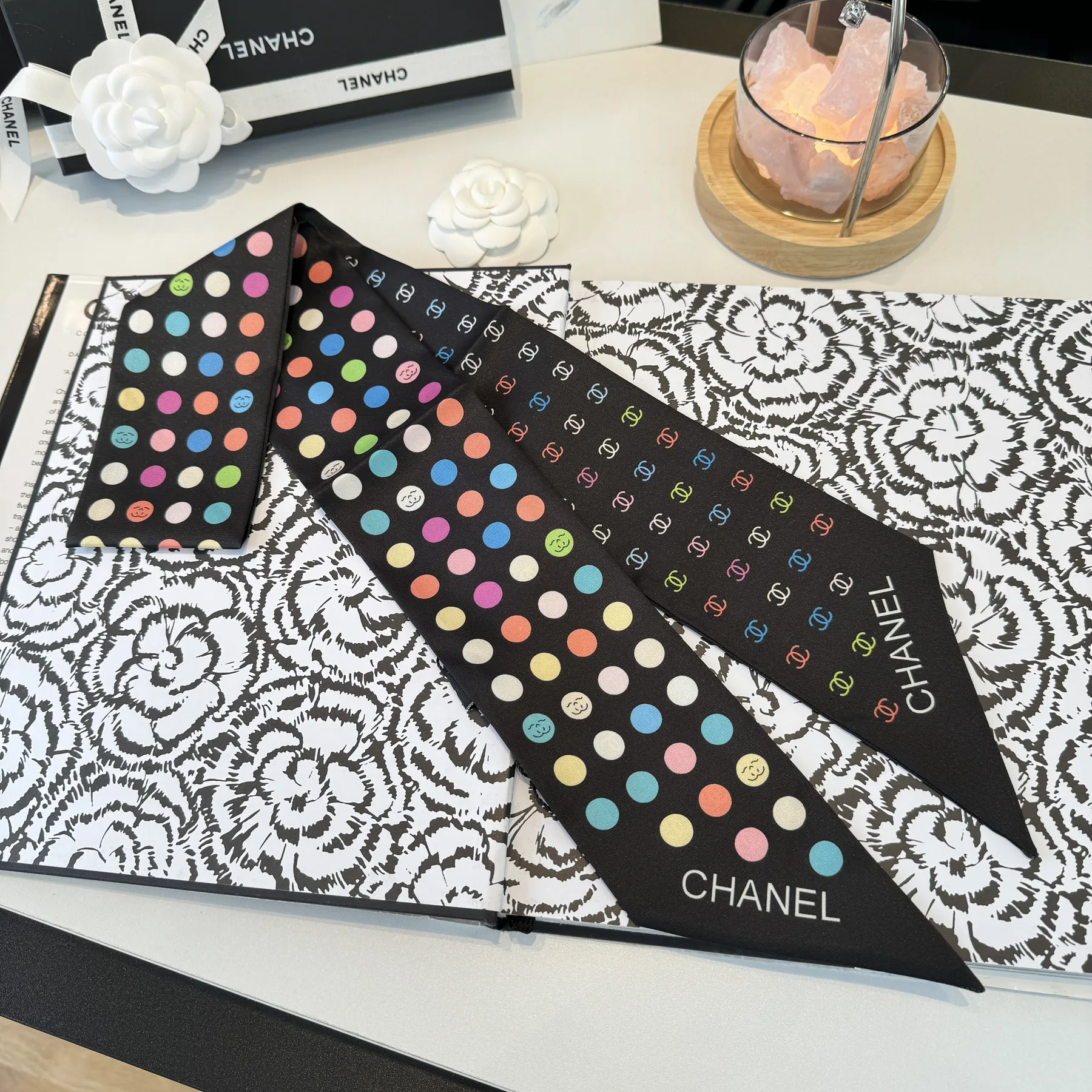 Chanel Twilly-Style Narrow Scarf for Versatile Accessory Styling - Ref. SCCHANEL0265