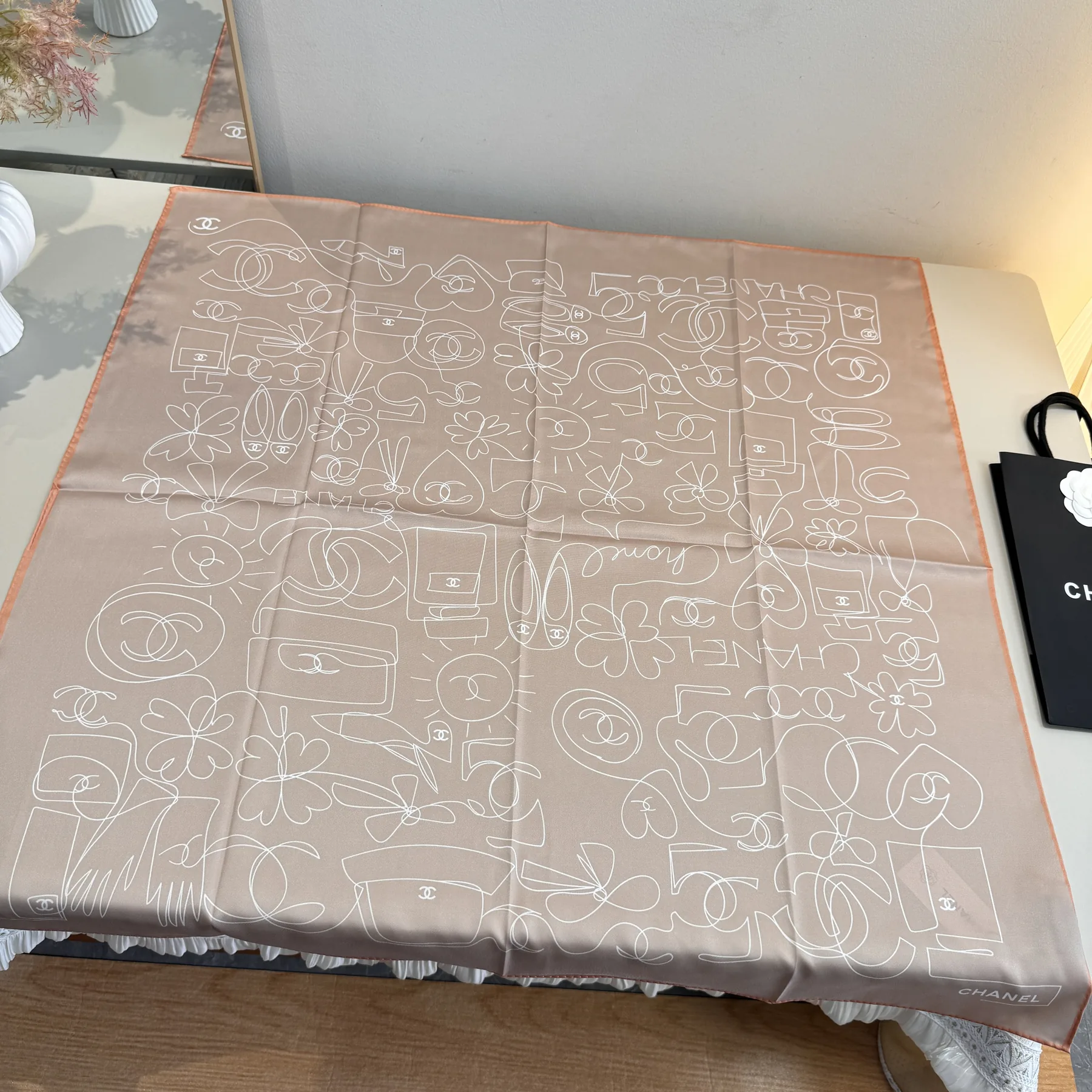 Chanel Silk Square Scarf with Camellia, Handbag and High-Heel Graffiti Print - Ref. SCCHANEL0281