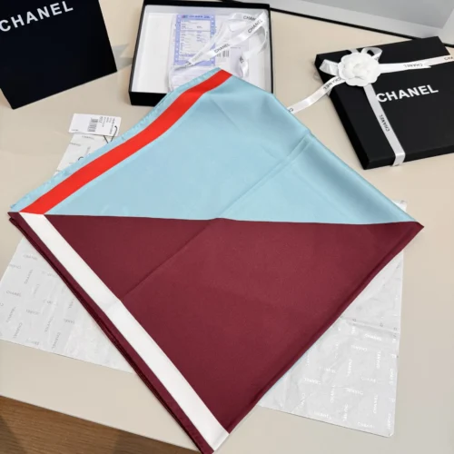 Chanel 100% Silk Colorblock CC Logo Square Scarf - 90 x 90 cm - Ref. SCCHANEL0283