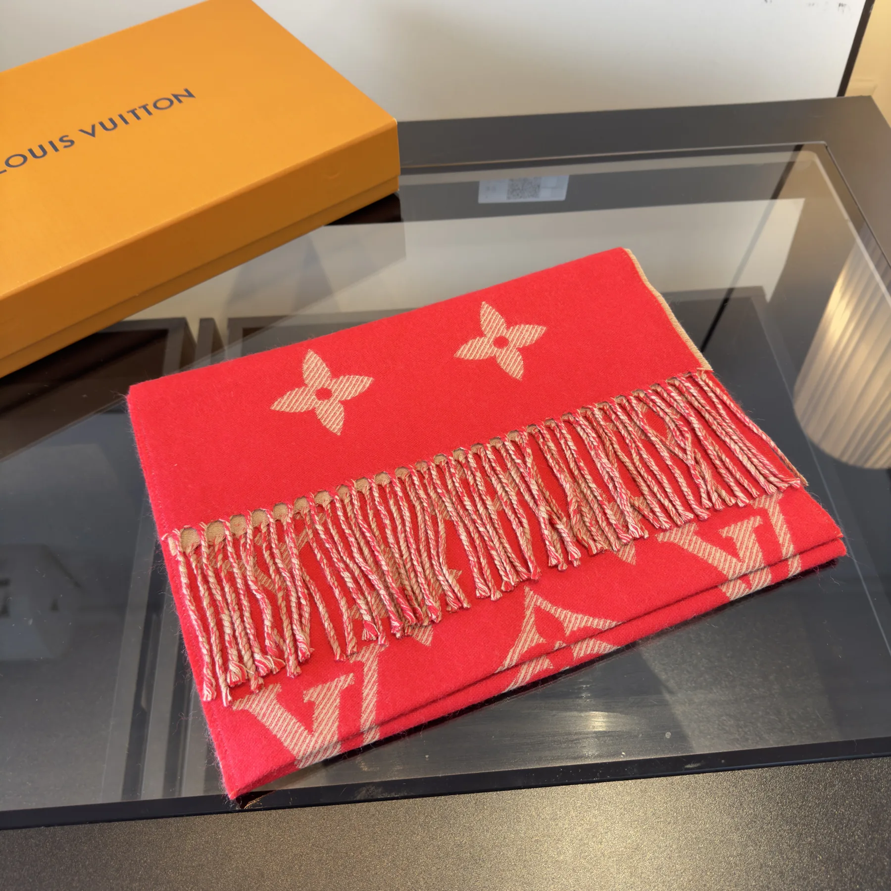 SCCOACH0003-01 Louis Vuitton Reversible 100% Wool Monogram Scarf - 180 x 30 cm - Ref. SCCOACH0003