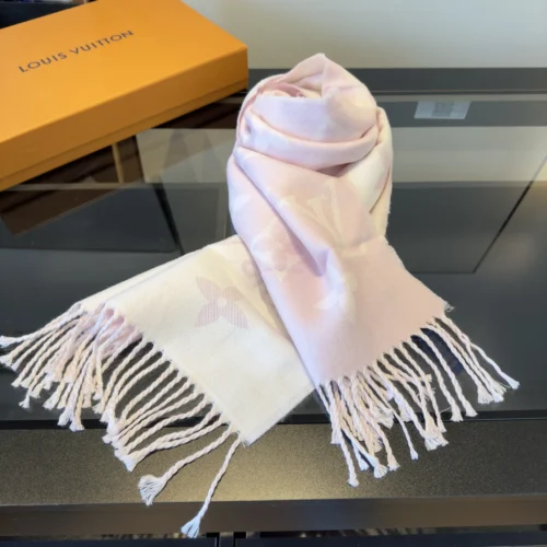 Louis Vuitton Reversible 100% Wool Monogram Scarf - 180 x 30 cm - Ref. SCCOACH0007