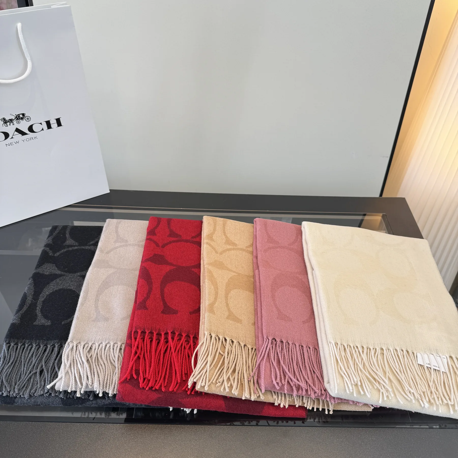 SCCOACH0012-01 Coach Signature Monogram 97% Wool 3% Cashmere Shawl - 48 x 193 cm - Ref. SCCOACH0012