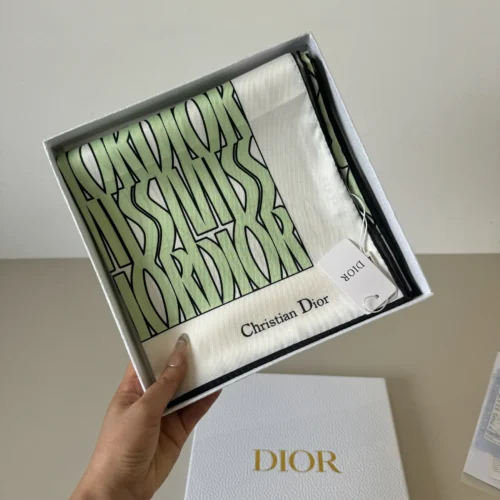 Dior 100% Silk Twill Printed Square Scarf with Hand-Rolled Edges - 90 x 90 cm - Ref. SCDIOR0022