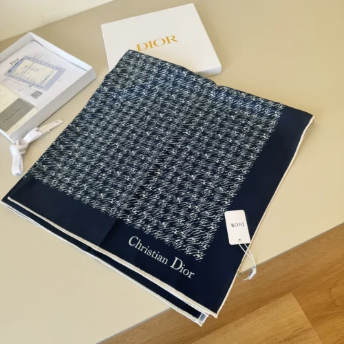 Dior 100% Silk Twill Printed Square Scarf with Hand-Rolled Edges - 90 x 90 cm - Ref. SCDIOR0025