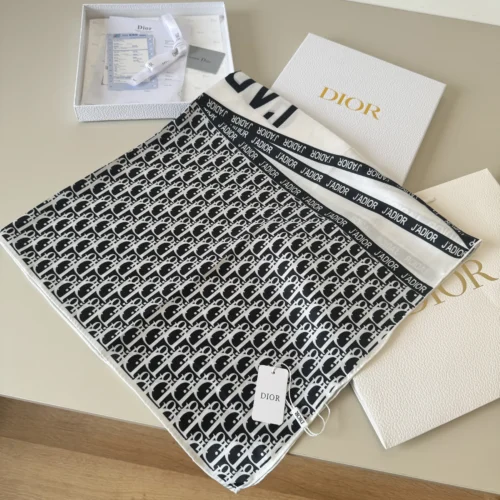 Dior J'Adior Silk Twill Square Scarf with Hand-Rolled Edges - 90 x 90 - Ref. SCDIOR0031