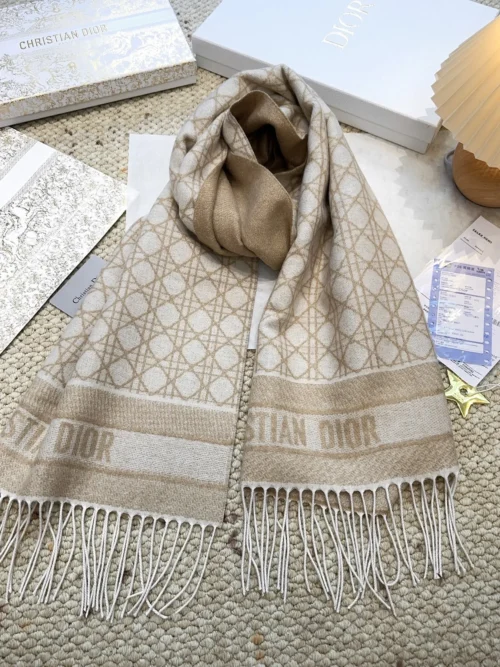 Dior Cashmere Cannage Scarf with Silver-Tone Thread Detailing - Ref. SCDIOR0067