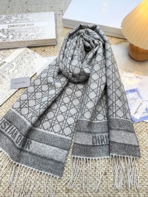 Dior Cashmere Cannage Scarf with Silver-Tone Thread Detailing - Ref. SCDIOR0068