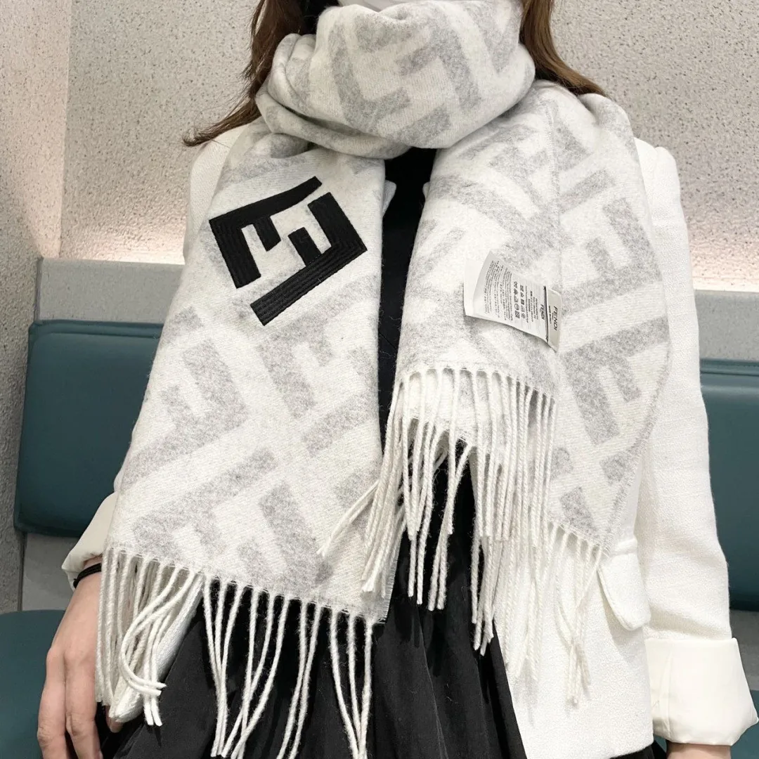 Fendi Cashmere Scarf with Allover FF Motifs - Ref. SCFENDI0028