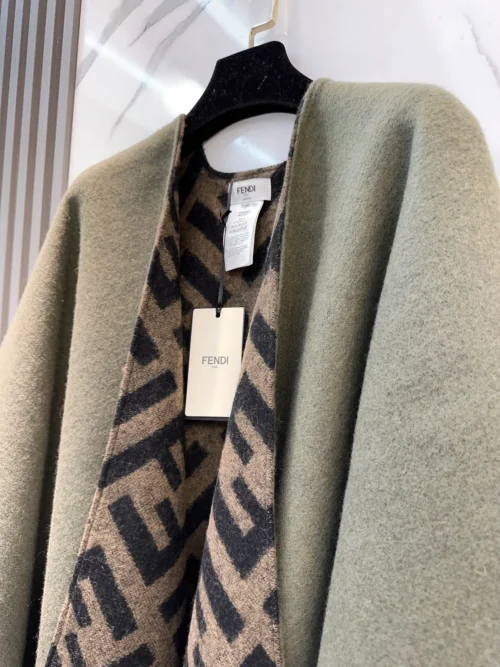 Fendi Reversible Heavyweight Cape with Allover FF Motifs - Ref. SCFENDI0036