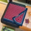 Gucci Double-Sided 70% Cashmere 30% Silk Square Scarf - 140 x 140 cm - RGC2517 - Ref. SCGUCCI0068
